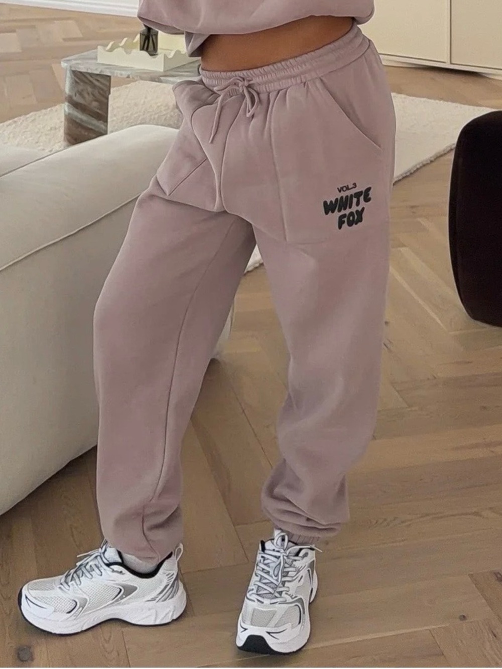 White Fox Offstage Sweatpants- Cinnamon